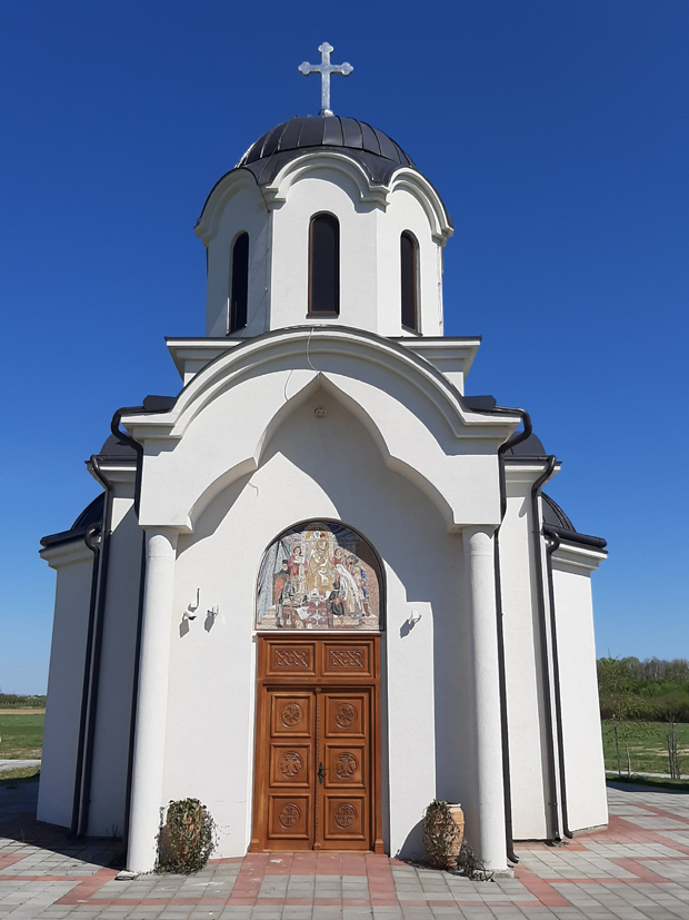 Свети Сава свако зло ПОБЕЂУЈЕ: Слава храма Светог Саве у касарским ливадама код Шапца (ФОТО)